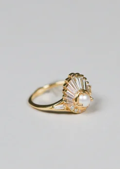Artemer Pearl & Diamond Shell Ring