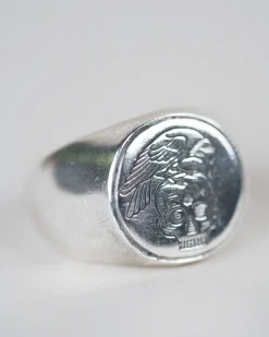 Digby & Iona All Men Must Die Signet