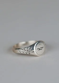 Digby & Iona Bird Pinky Ring