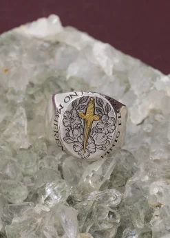 Digby & Iona Kahlo Signet