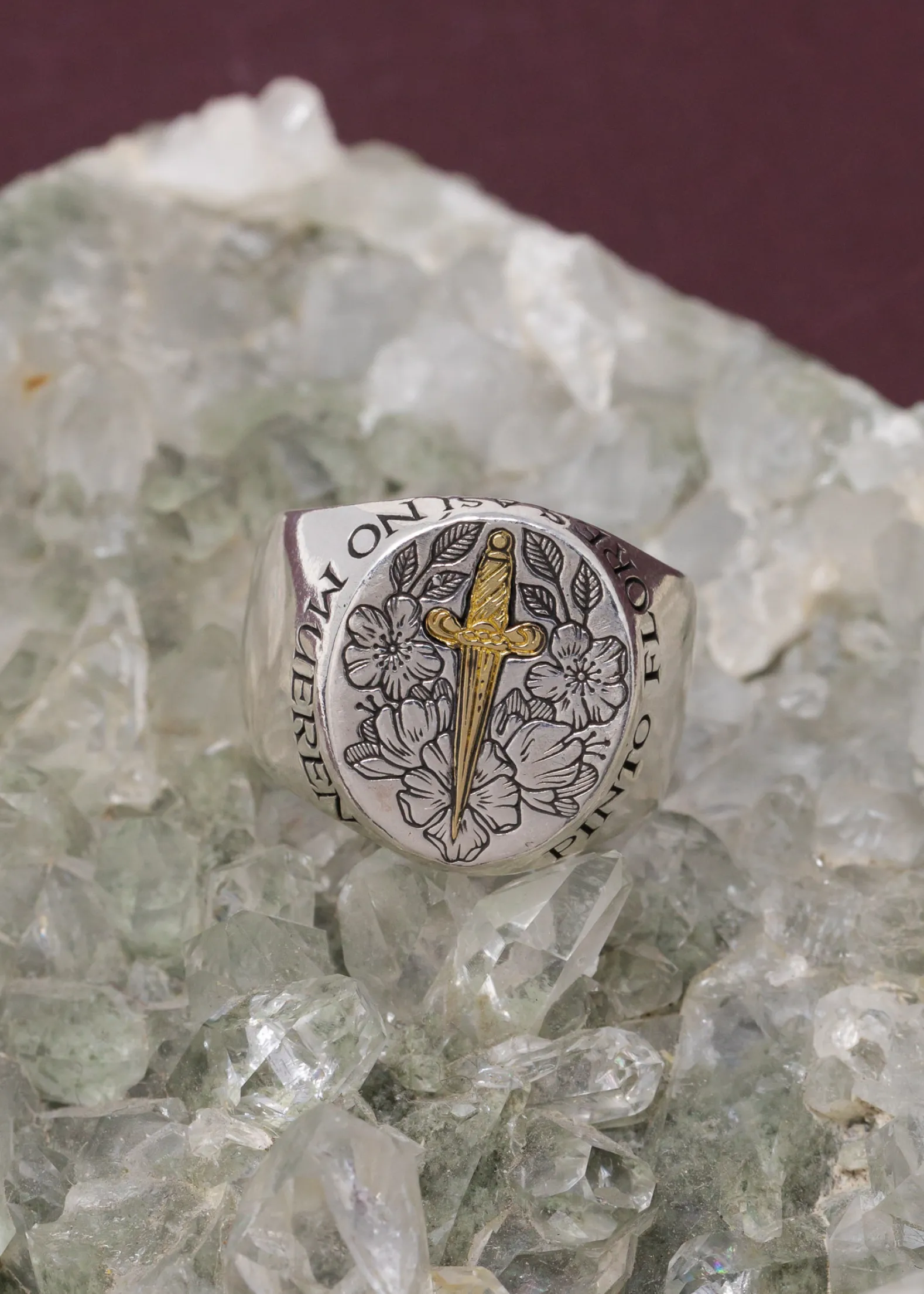 Digby & Iona Kahlo Signet