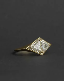 Digby & Iona Petite Brilliant Divya Ring