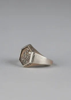 Dmd Metal Silver Shallow Grave Signet With White Diamond