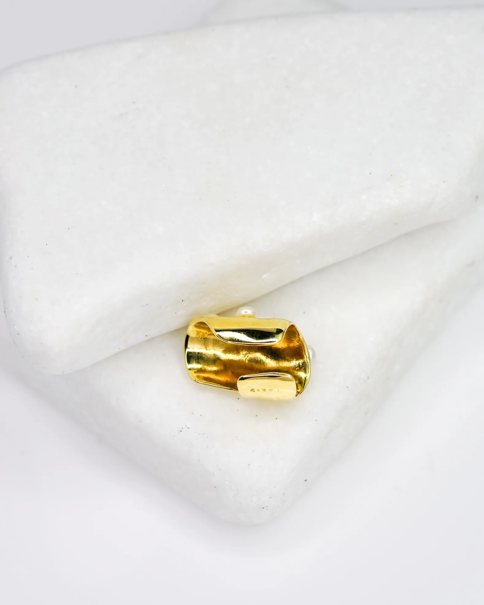 Faris Bubbleperla Ear Cuff