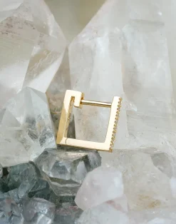 Lizzie Mandler Petite Square Huggie