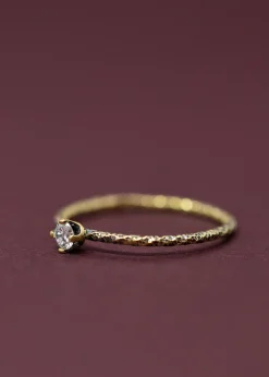 Satomi Kawakita Homespun White Diamond Solitaire