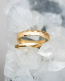 Satomi Kawakita Medium Hammered Band